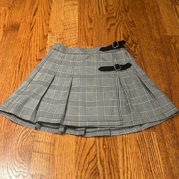 NWT Katie J NYC Girl’s Plaid Skirt Size M - Picture 1 of 4
